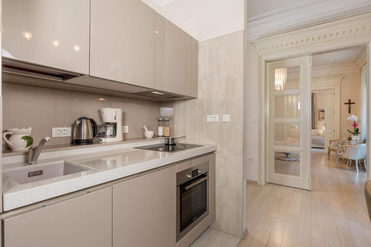 Villa Sokol Apartments Opatija Center Zewnętrze zdjęcie