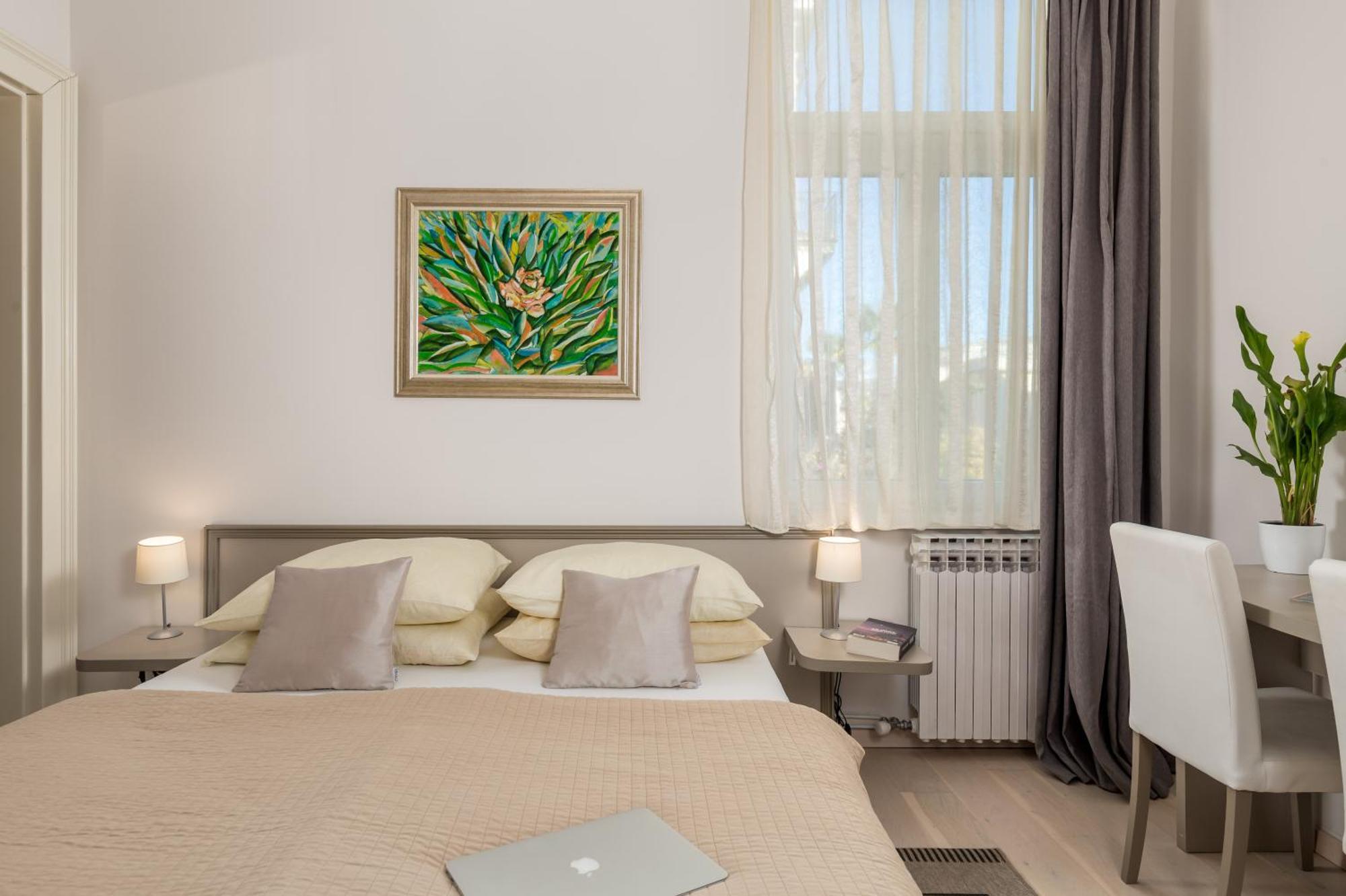 Villa Sokol Apartments Opatija Center Pokój zdjęcie