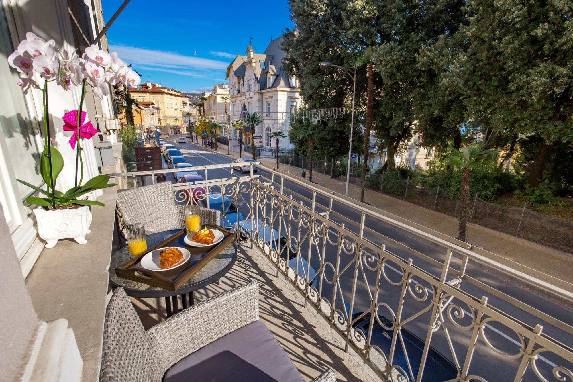 Villa Sokol Apartments Opatija Center Pokój zdjęcie